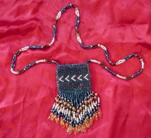 Detail Image for art Amulet Bag Necklace