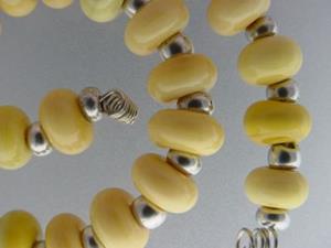 Detail Image for art BG Morrow LAMPWORK Handmade Glass Art 31 Beads D131 SRA 