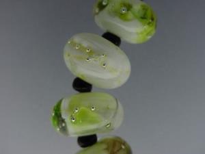 Detail Image for art BG Morrow LAMPWORK Handmade 14-15mm Glass 11 Beads D303  