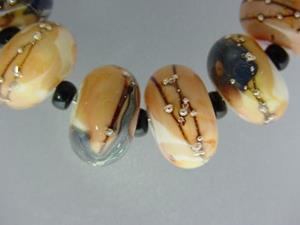 Detail Image for art BG Morrow LAMPWORK Handmade ART Glass 10 Beads D340 SRA 