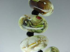 Detail Image for art BG Morrow LAMPWORK Handmade ART Glass 10 Beads D398 