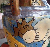 Detail Image for art Queen Bee Vase