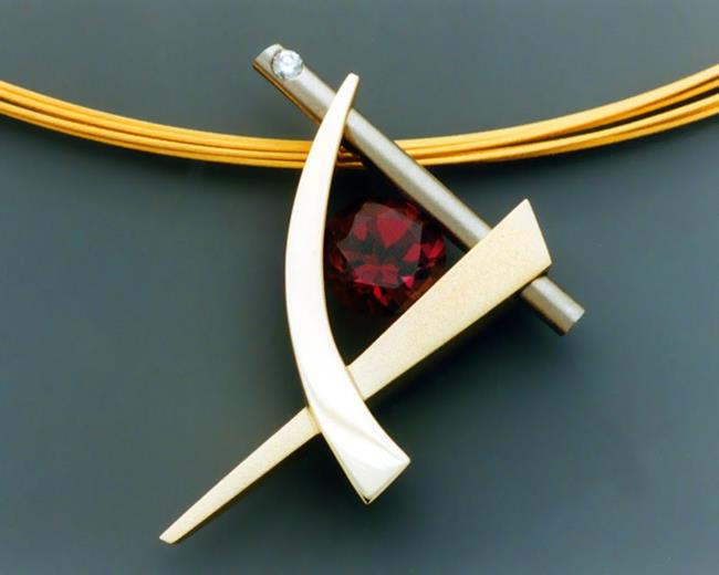 Art: 14k gold and Rhodolite Garnet pendant by Artist John Biagiotti