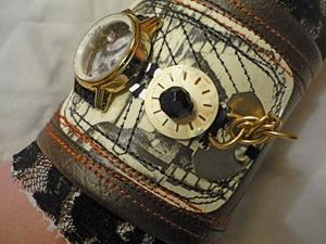 Detail Image for art skeleton cuff
